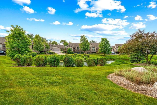 15160 Huff WAY #7-119, Brookfield, WI 53005