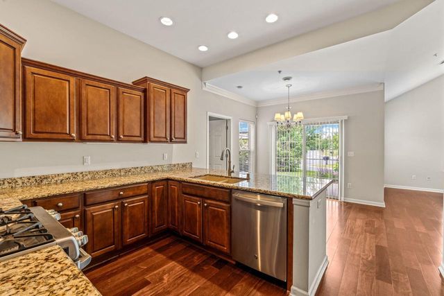 15160 Huff WAY #7-119, Brookfield, WI 53005