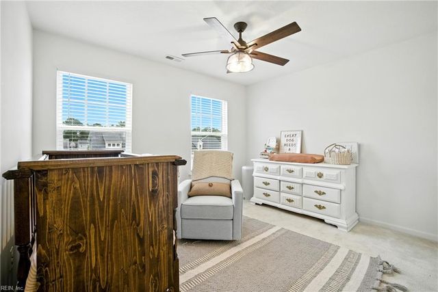 106 Cloverleaf DR, Suffolk, VA 23434