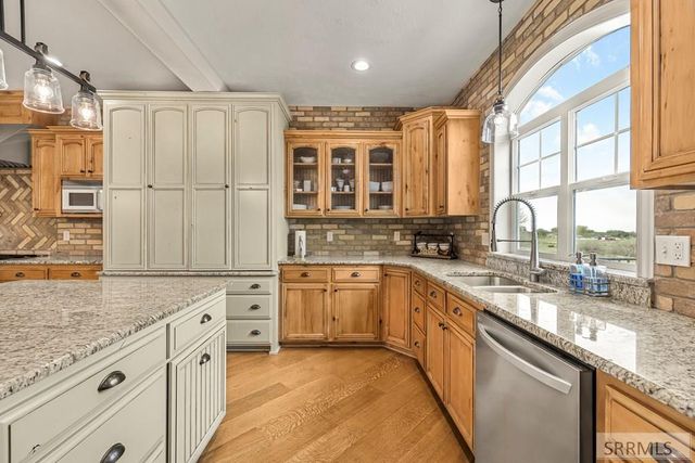 1190 N 1325 E, Shelley, ID 83274