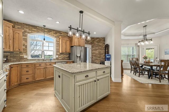 1190 N 1325 E, Shelley, ID 83274