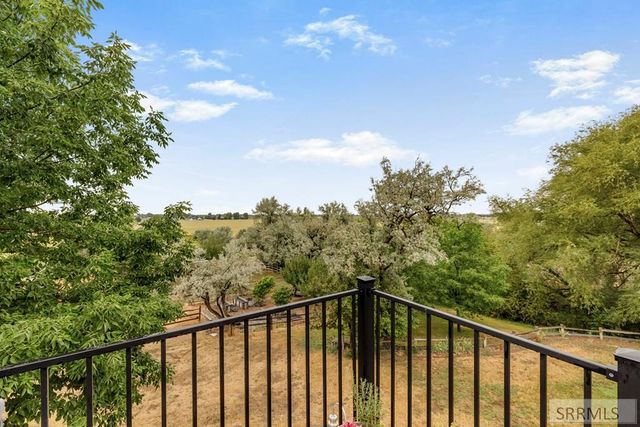 1190 N 1325 E, Shelley, ID 83274
