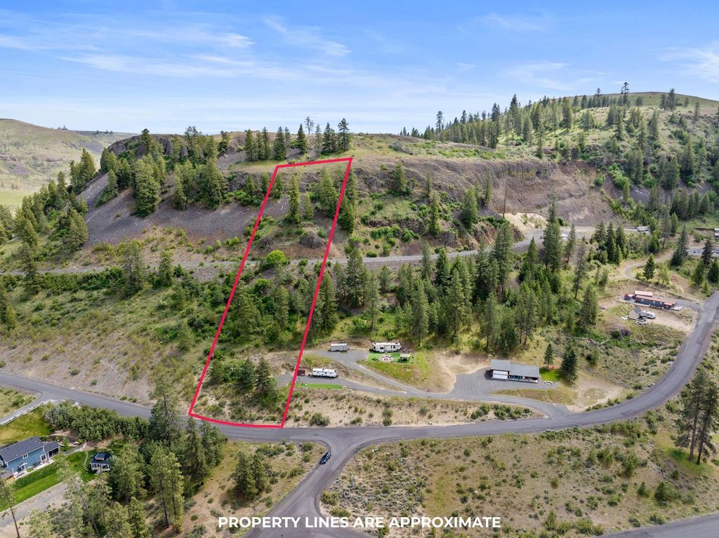 39510 Lakewind Dr N, Seven Bays, WA 99122
