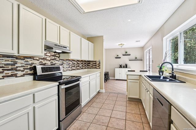 15840 Walnut Creek, San Antonio, TX 78247