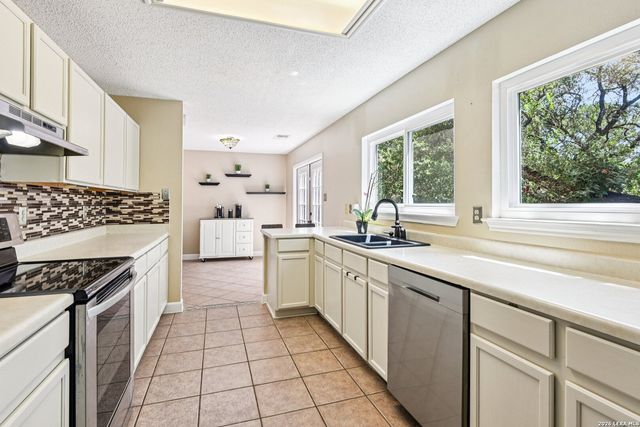 15840 Walnut Creek, San Antonio, TX 78247