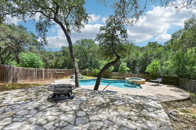 15840 Walnut Creek, San Antonio, TX 78247