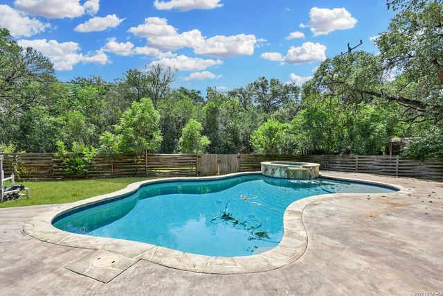 15840 Walnut Creek, San Antonio, TX 78247