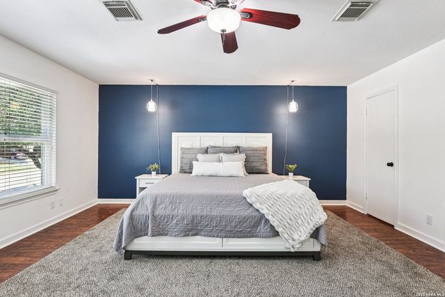 15840 Walnut Creek, San Antonio, TX 78247