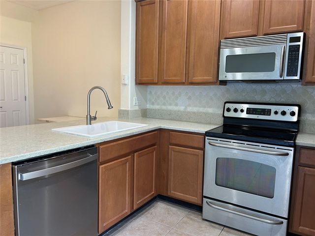 6706 47TH STREET N, Pinellas Park, FL 33781