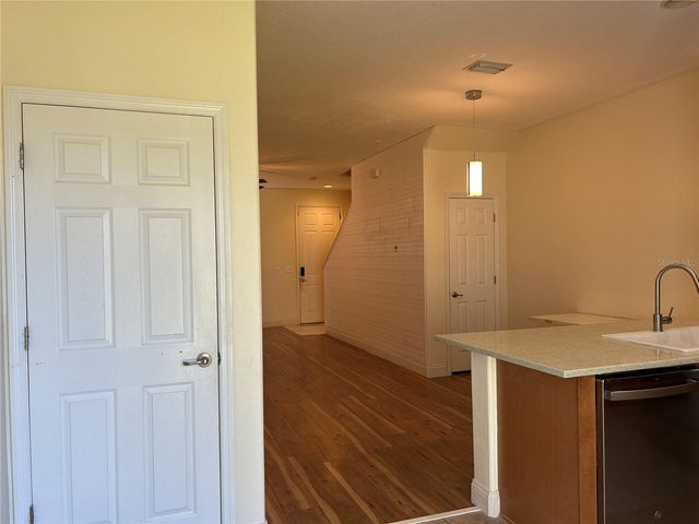 6706 47TH STREET N, Pinellas Park, FL 33781