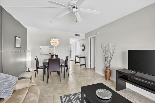 7897 Golf Circle Dr 307, Margate, FL 33063