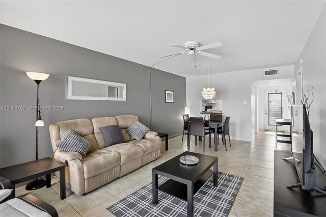 7897 Golf Circle Dr 307, Margate, FL 33063