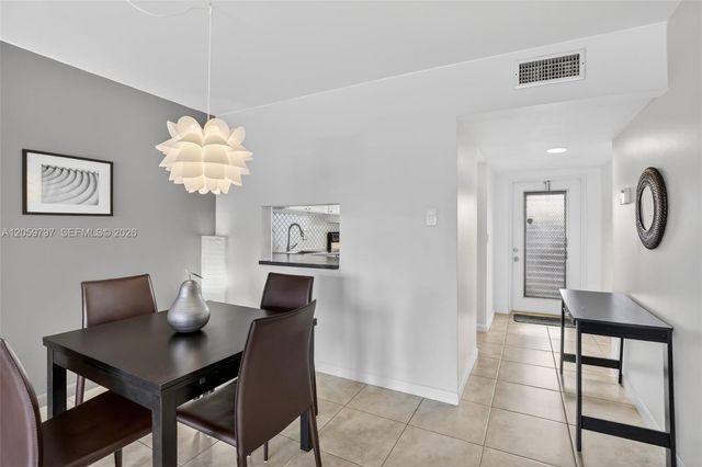 7897 Golf Circle Dr 307, Margate, FL 33063
