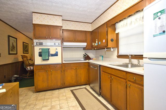 5812 Ohara Drive, Stone Mountain, GA 30087