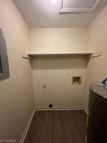 235 Corona Street 302, Winston-salem, NC 27103