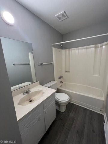 235 Corona Street 302, Winston-salem, NC 27103