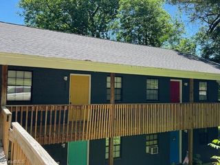 235 Corona Street 302, Winston-salem, NC 27103