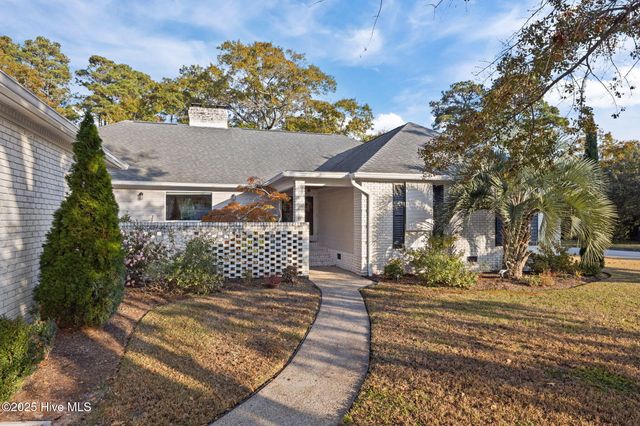 1600 Chip Shot Drive, Morehead City, NC 28557