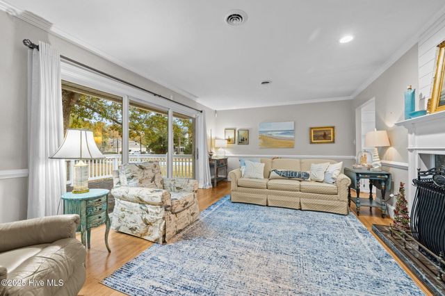 1600 Chip Shot Drive, Morehead City, NC 28557