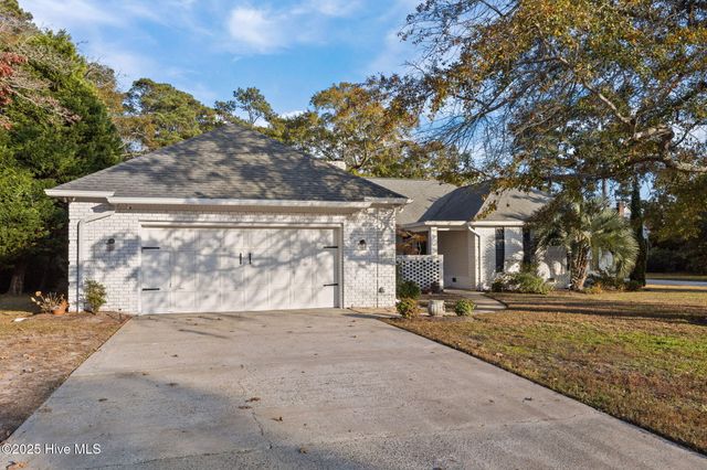 1600 Chip Shot Drive, Morehead City, NC 28557