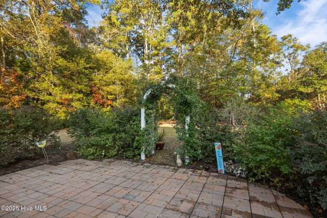 1600 Chip Shot Drive, Morehead City, NC 28557