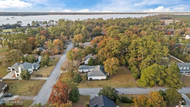 1600 Chip Shot Drive, Morehead City, NC 28557