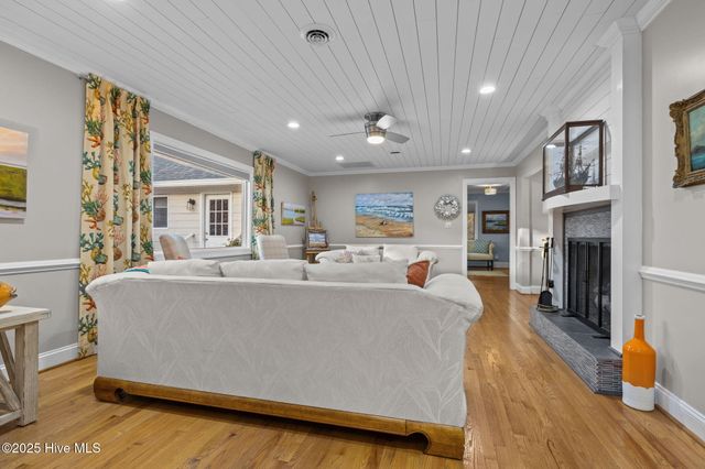 1600 Chip Shot Drive, Morehead City, NC 28557