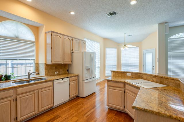1304 Pagewynne Drive, Plano, TX 75093
