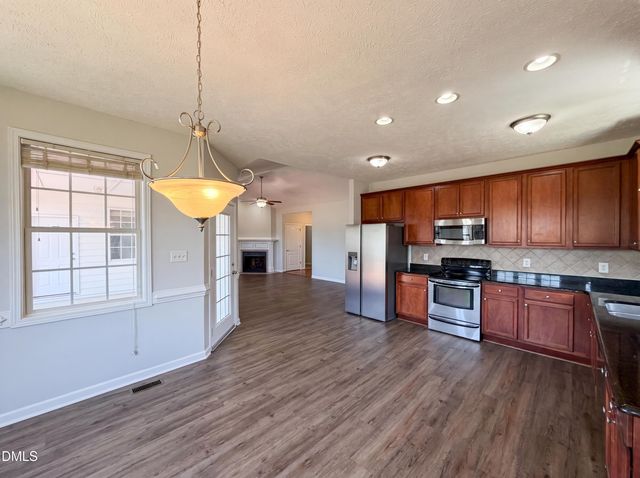 2730 Thursby Cross, Fayetteville, NC 28306