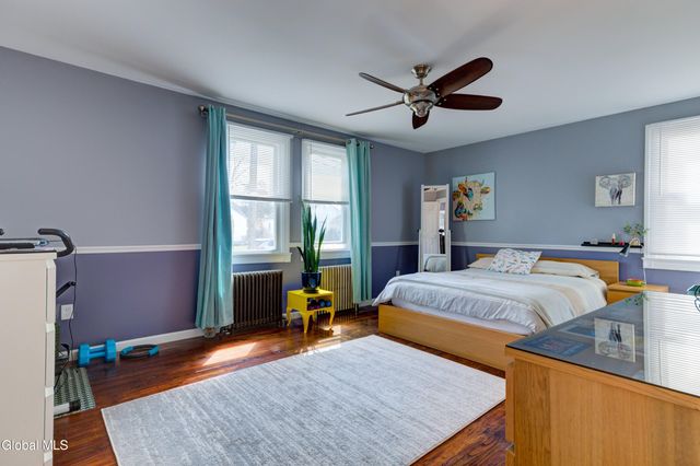 21 Sharpe Avenue, North Greenbush, NY 12198