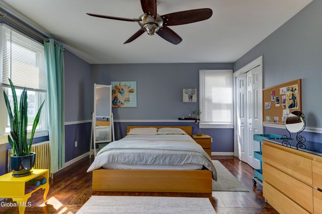 21 Sharpe Avenue, North Greenbush, NY 12198