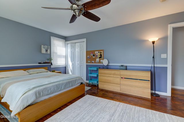 21 Sharpe Avenue, North Greenbush, NY 12198