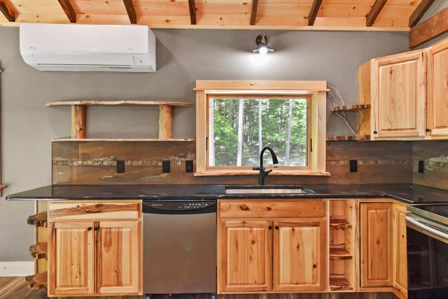 73 Beech Street, Jay, NY 12941