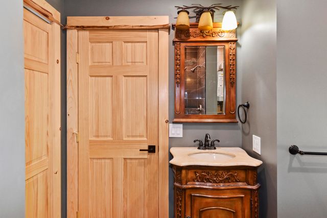 73 Beech Street, Jay, NY 12941