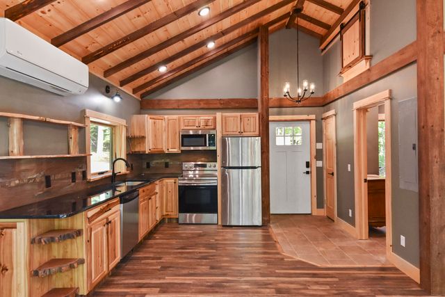 73 Beech Street, Jay, NY 12941