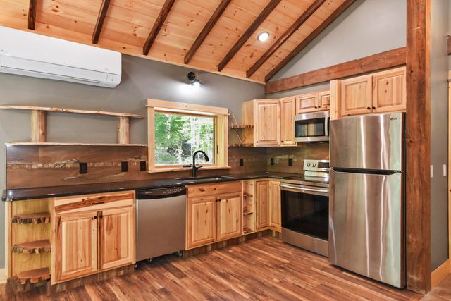 73 Beech Street, Jay, NY 12941