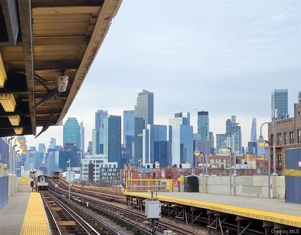 4829 40th Street 2, Sunnyside, NY 11104