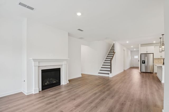 110 Vanguard Drive, La Vergne, TN 37086