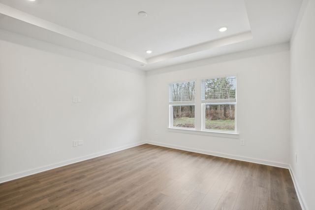 110 Vanguard Drive, La Vergne, TN 37086