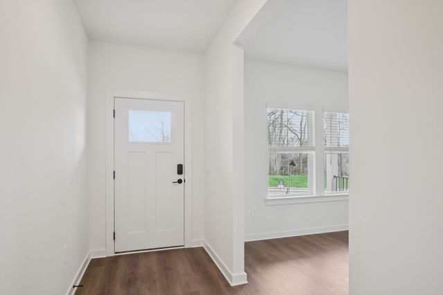 110 Vanguard Drive, La Vergne, TN 37086