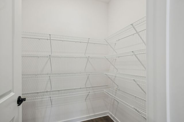 110 Vanguard Drive, La Vergne, TN 37086