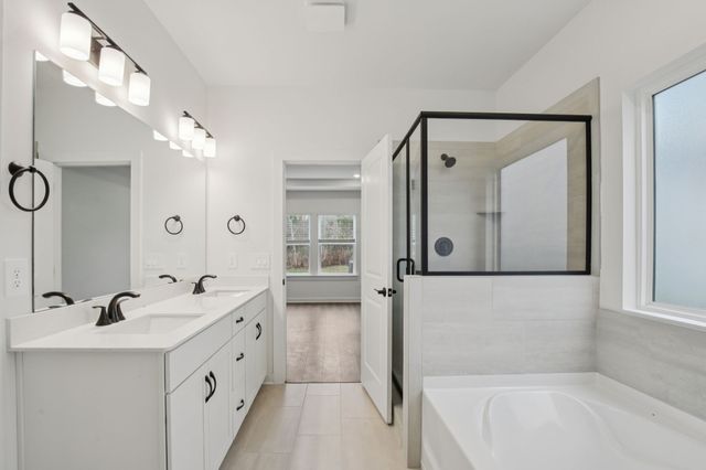 110 Vanguard Drive, La Vergne, TN 37086