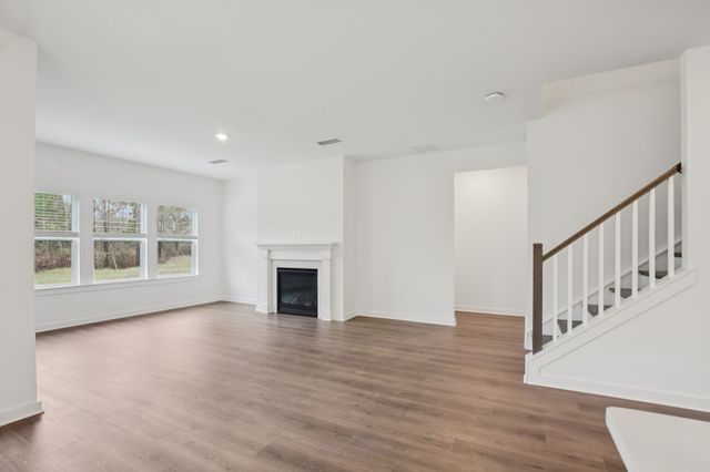 110 Vanguard Drive, La Vergne, TN 37086