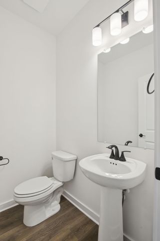 110 Vanguard Drive, La Vergne, TN 37086