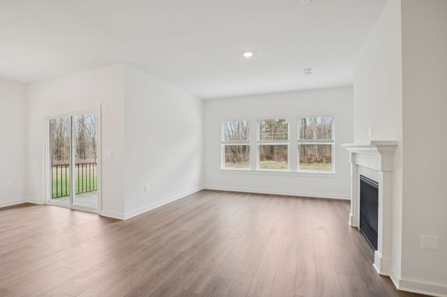 110 Vanguard Drive, La Vergne, TN 37086