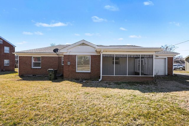 120 Sunset Dr, Gallatin, TN 37066