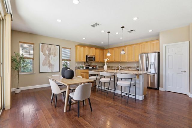 9817 Kugler Way, Elk Grove, CA 95757