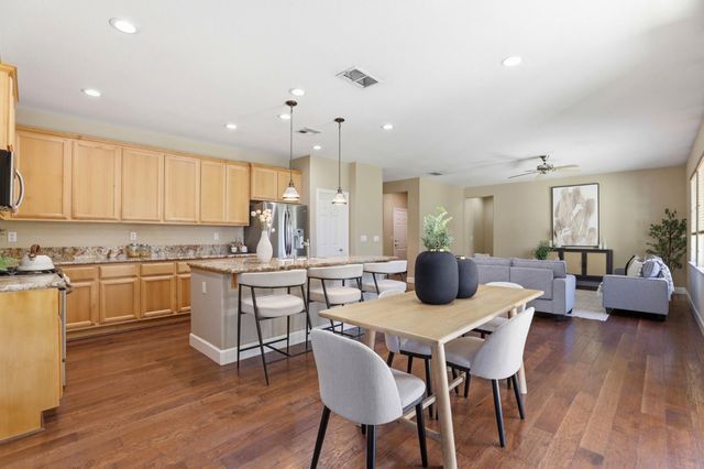 9817 Kugler Way, Elk Grove, CA 95757