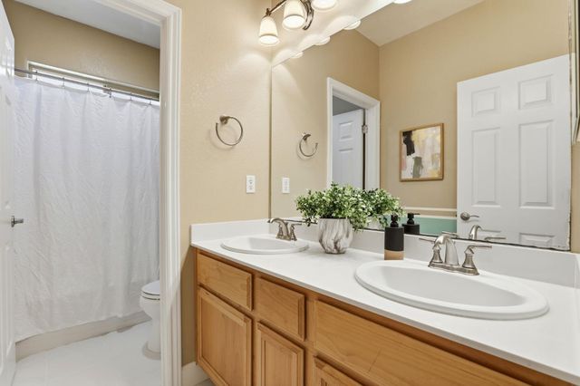 9817 Kugler Way, Elk Grove, CA 95757
