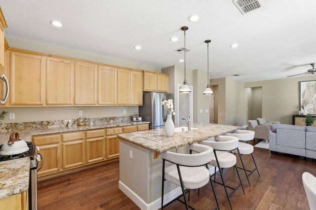 9817 Kugler Way, Elk Grove, CA 95757